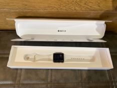 APPLE WATCH SERIES 3 SILVER ALUMINIUM