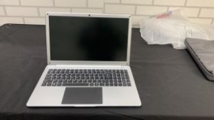 COSMOS PYXIS 15.6IN LAPTOP BUNDLE - SLV