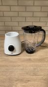 EGL 1.5 LITRE BLENDER WITH JUG