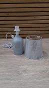 RIBBED TABLE LAMP 26CM GREY