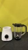 EGL 1.5 LITRE BLENDER WITH JUG