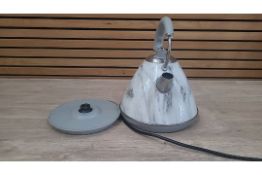 EGL CLASSIC PYRAMID KETTLE - MARBLE