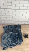 CARMEN HEATED WEARABLE WASHABLE BLANKET