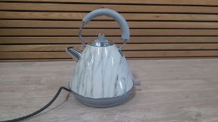 EGL CLASSIC PYRAMID KETTLE - MARBLE