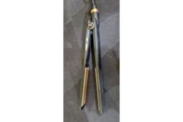 STUDIO DIGITAL STRAIGHTENER