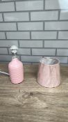 RIBBED TABLE LAMP 26CM PINK