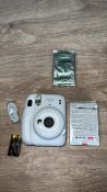 FUJIFILM INSTAX MINI 11 INSTANT CAMERA
