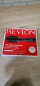 REVLON PRO ONE STEP DRYER & VOLUMISER