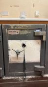 1 x 'DUDLEY SAFES' - Security Safe (key present)