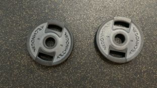 Technogym Plates x 5kg pair