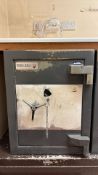 1 x 'DUDLEY SAFES' - Security Safe (key present)