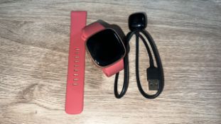 FITBIT VERSA 4 PINK SAND COPPER ROSE