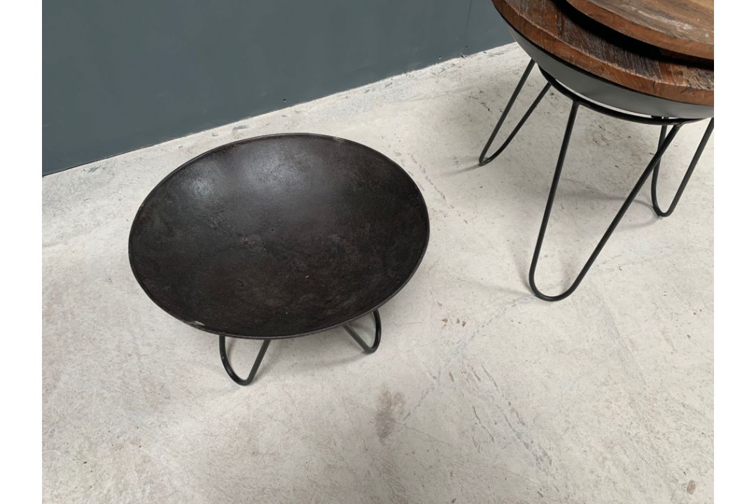 Pair Of Rustic Indian Tigari Side Tables - Image 4 of 4