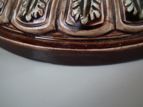 Victorian Majolica Clock With Dolphin Handles - Image 8 of 10