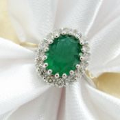 18ct White Gold Emerald & Diamond Cluster Ring