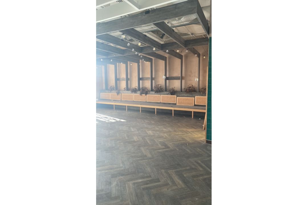 Restaurant Seating Area - Image 1 of 5