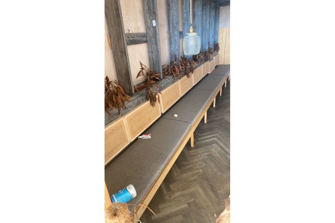 Restaurant Seating Area - Image 2 of 5