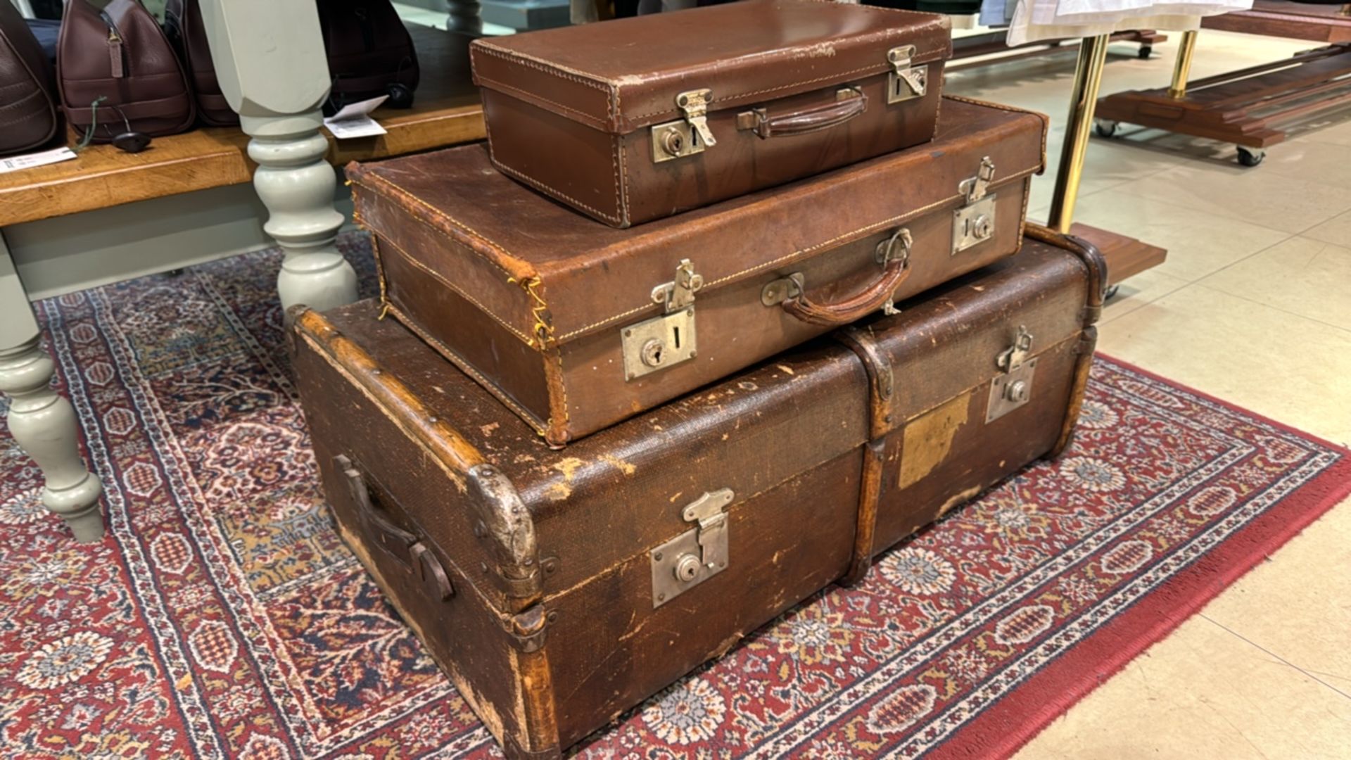 Display Suitcases x3 - Image 3 of 3