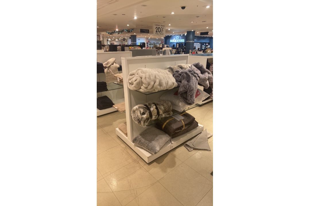 Retail Stand Glass/Wood On Castors x5 - Image 1 of 4