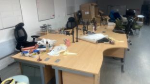 Bank of 5 Desks,Chairs & Accessories