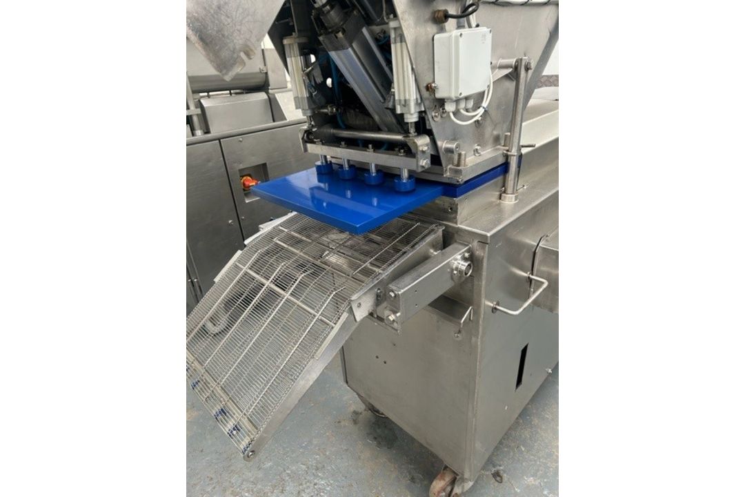 GEA/ Koppens HD 400 Former - Image 2 of 8