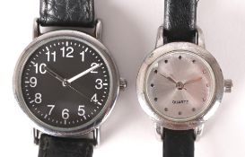 Zwei Armbanduhren
