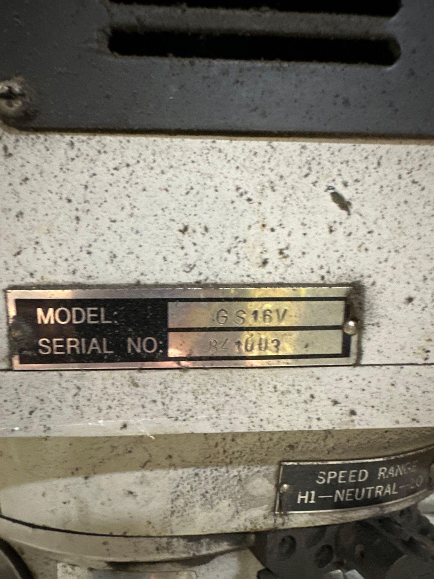 VECTRAX MODEL GS16V VERTICAL KNEE MILLING MACHINE W/ DRO - Image 6 of 6