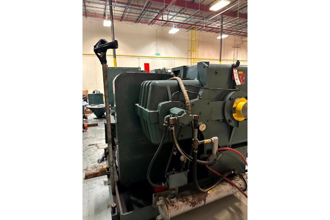 DAVIS STANDARD EXTRUDER, 165MM SCREW DIAMETER, 30"1 L/D RATIO MODEL NUMBER 165MM 6070TH - Image 4 of 9