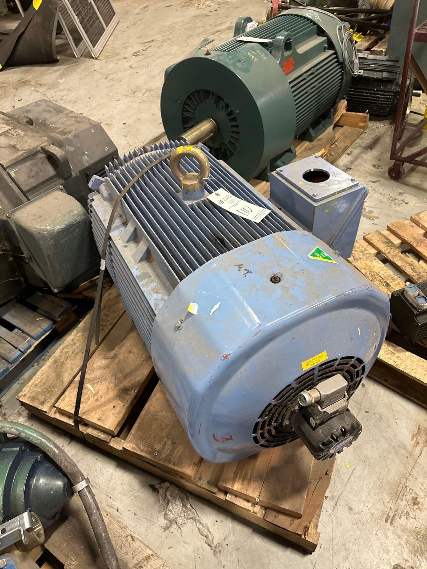 CROWN TRITON 200HP ELECTRIC MOTOR - Image 2 of 4