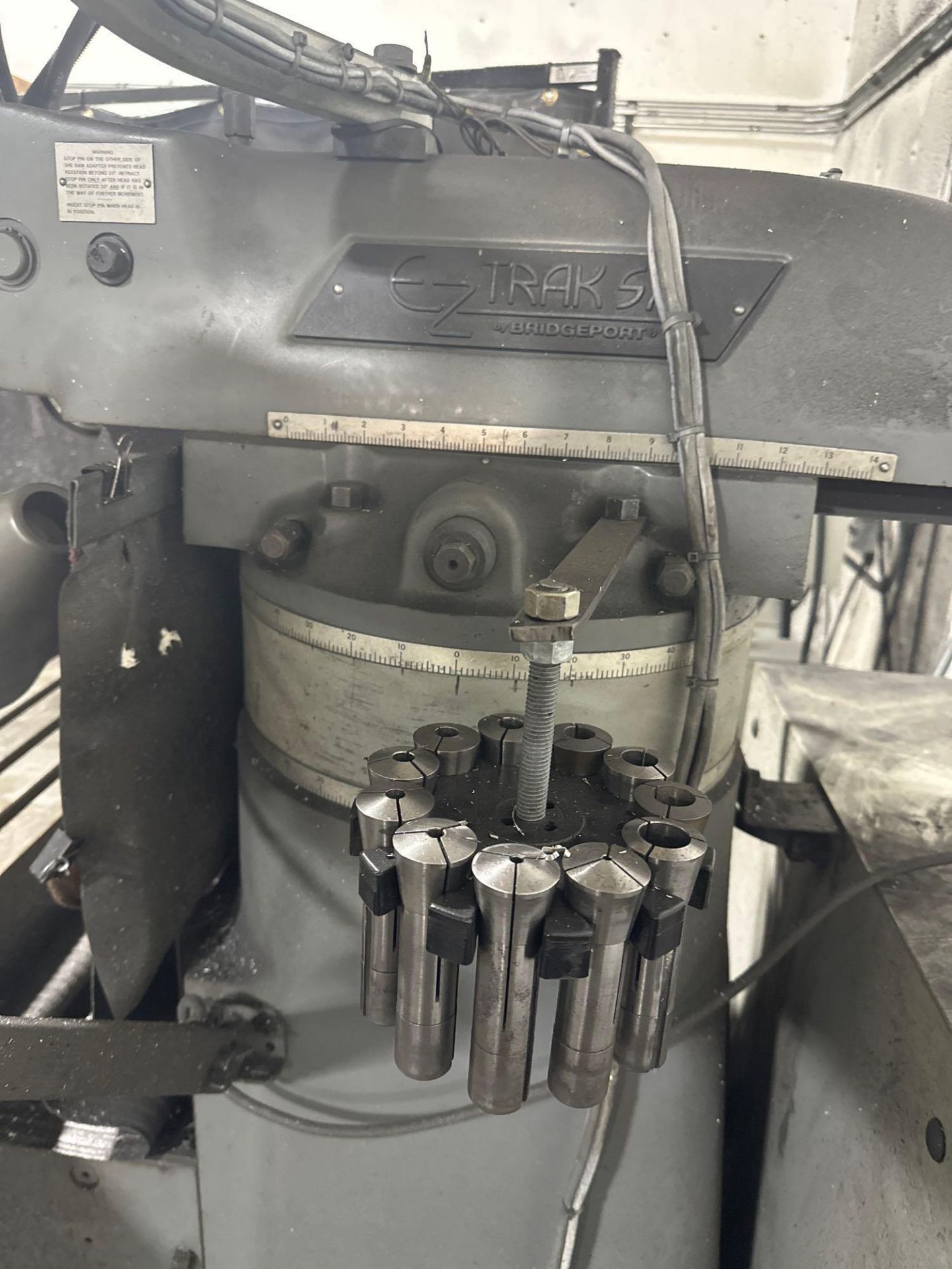 BRIDGEPORT KNEE MILL WITH POWER DRAWBAR, DRO - Image 5 of 10