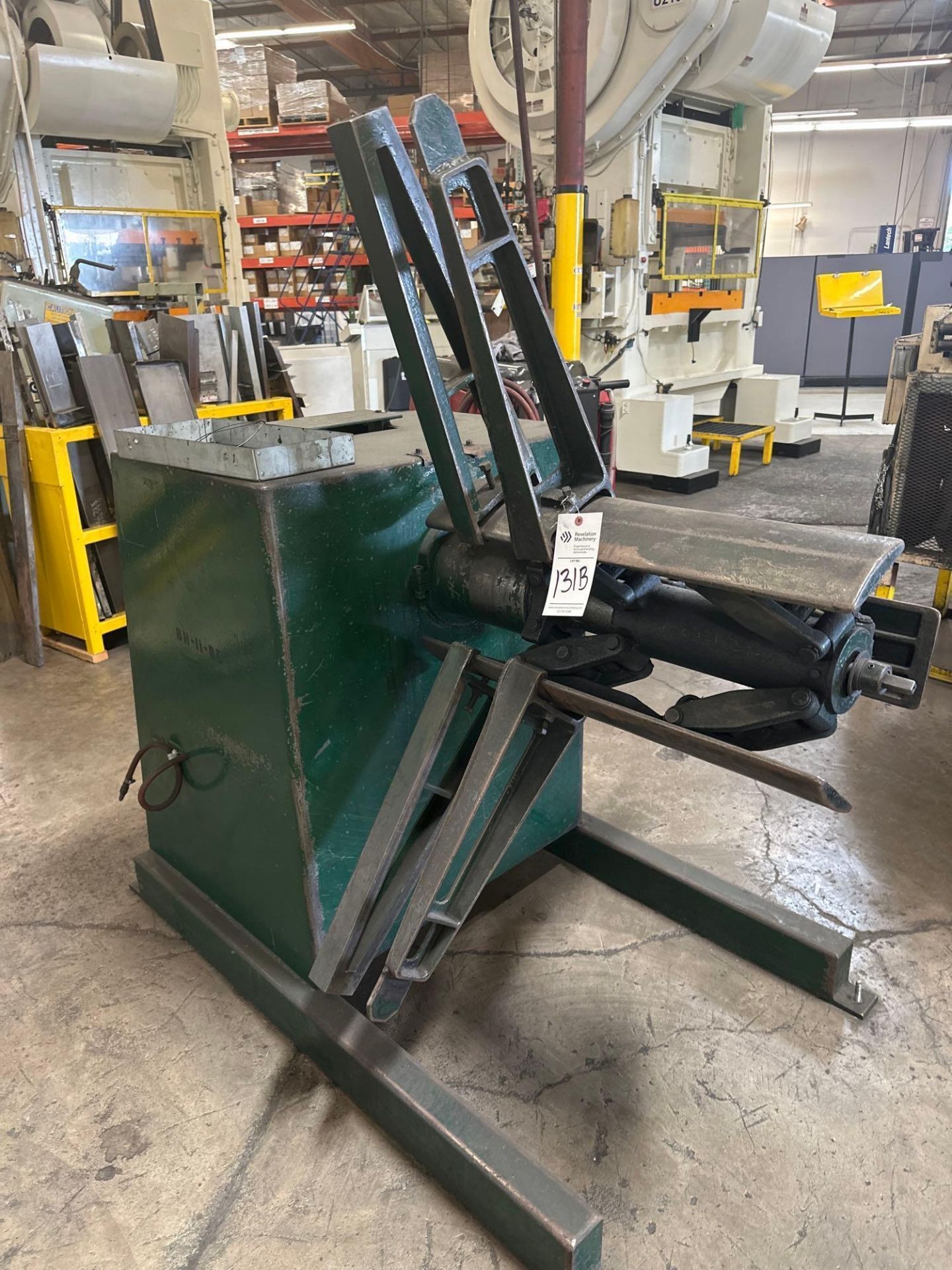 CLEARING SEYI SN2-220 220 TON GAP FRAME DOUBLE CRANK PRESS, COIL STRAIGHTENER & REEL INCLUDED; 1998 - Image 31 of 34