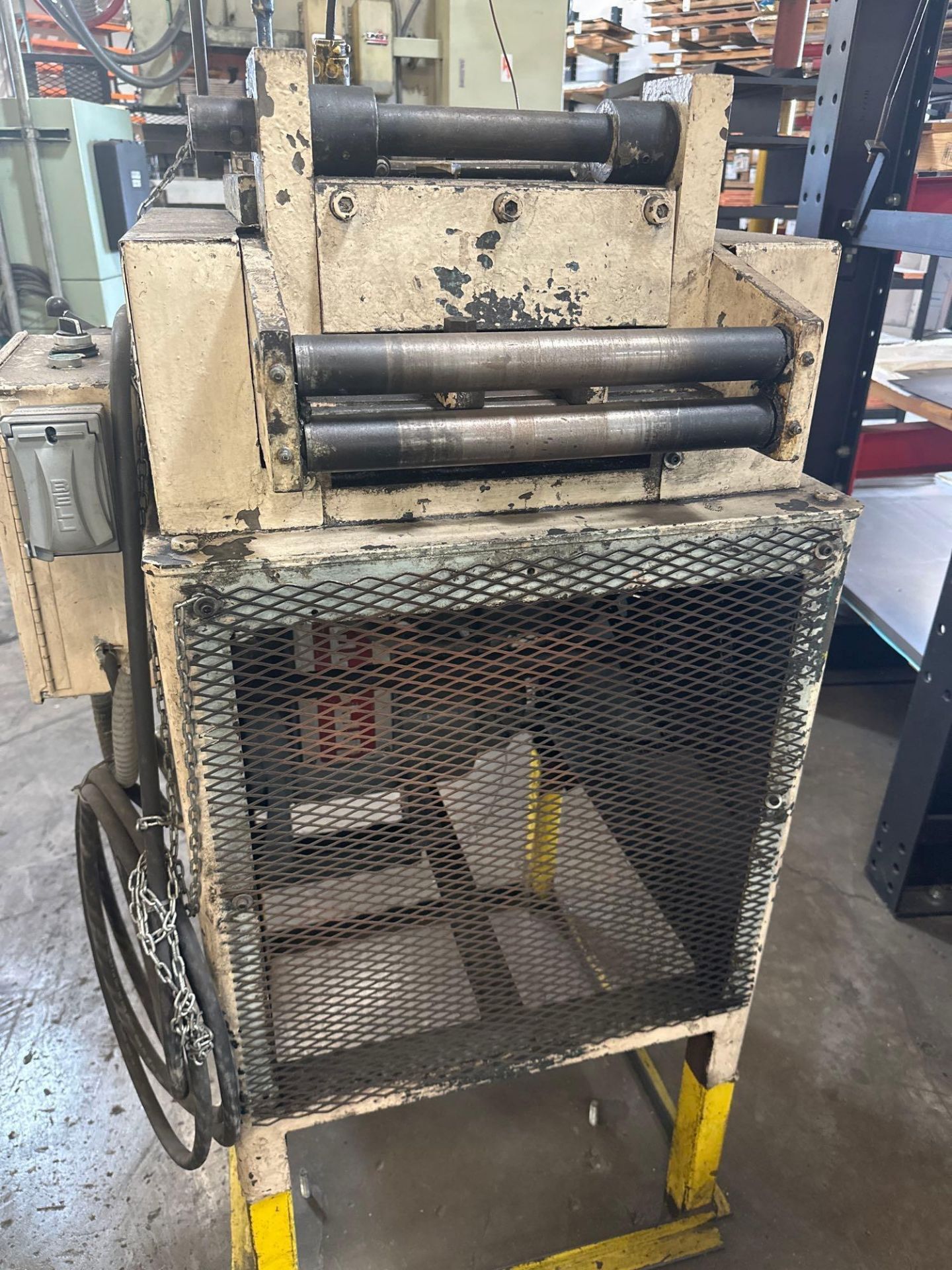 CLEARING SEYI SN2-220 220 TON GAP FRAME DOUBLE CRANK PRESS, COIL STRAIGHTENER & REEL INCLUDED; 1998 - Image 28 of 34