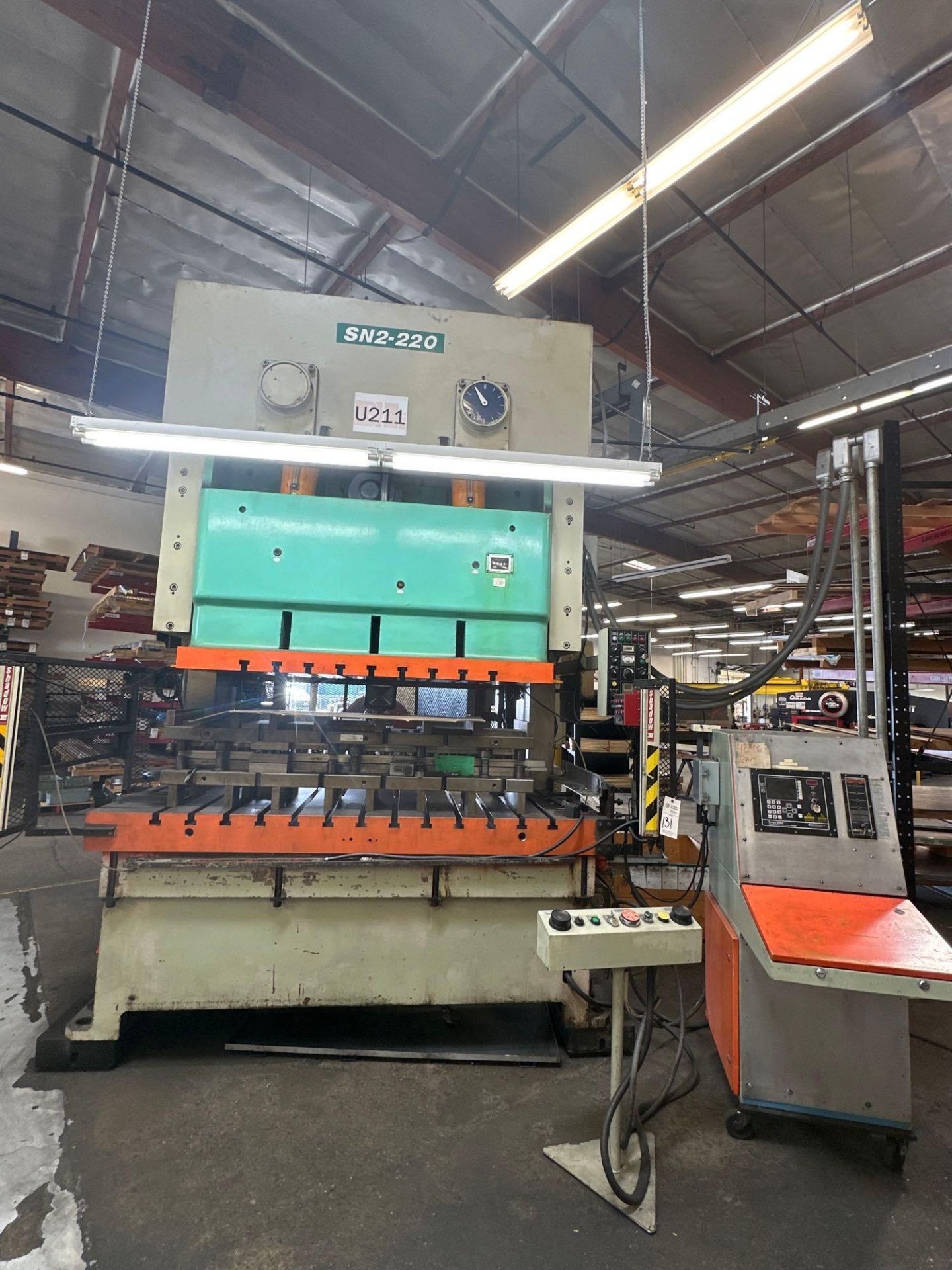 CLEARING SEYI SN2-220 220 TON GAP FRAME DOUBLE CRANK PRESS, COIL STRAIGHTENER & REEL INCLUDED; 1998 - Image 5 of 34