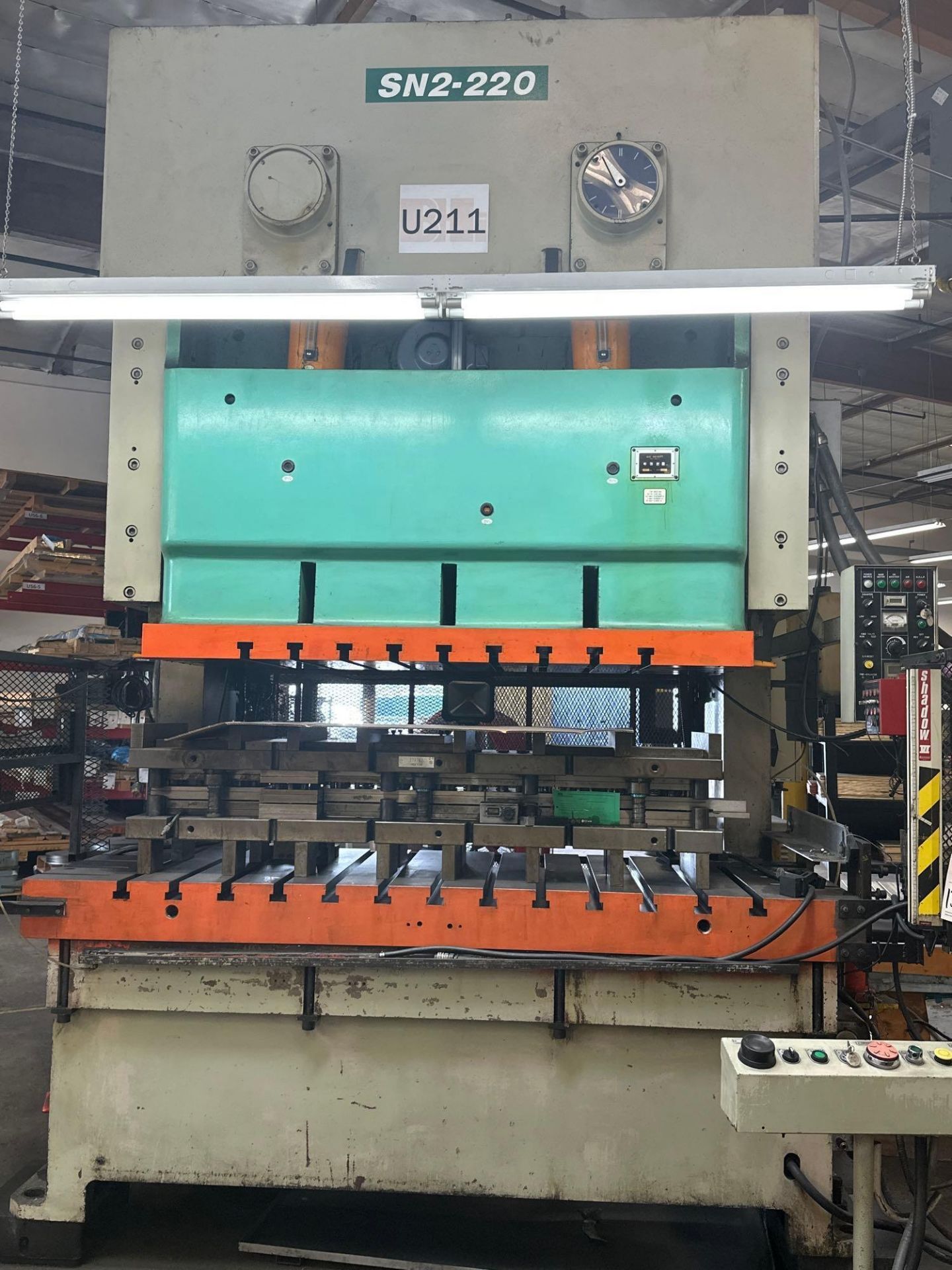 CLEARING SEYI SN2-220 220 TON GAP FRAME DOUBLE CRANK PRESS, COIL STRAIGHTENER & REEL INCLUDED; 1998 - Image 7 of 34