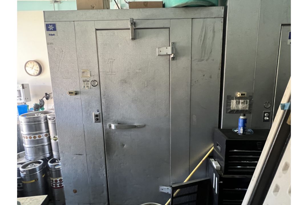 Walk-in Cooler - Image 1 of 3