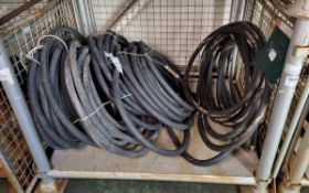 5x Black quick release hoses - approx size 22mm x 18m