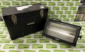Martin Atomic 3000 DMX high impact strobe light in carry case
