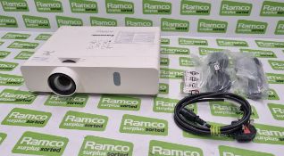 Panasonic PT-VW340 LCD projector - 3152 working hours - NO REMOTE OR MANUAL