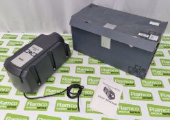 Martin fibersource B150 colour changing luminaire