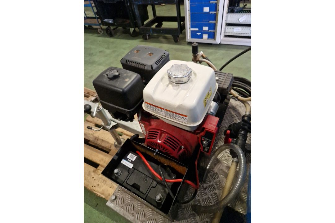 Taskman Pressure Washers commercial pressure washer on trailer - Interpump Group WS201 200 BAR - Image 7 of 12
