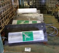 6x Portable emergency exit lights with one spare
