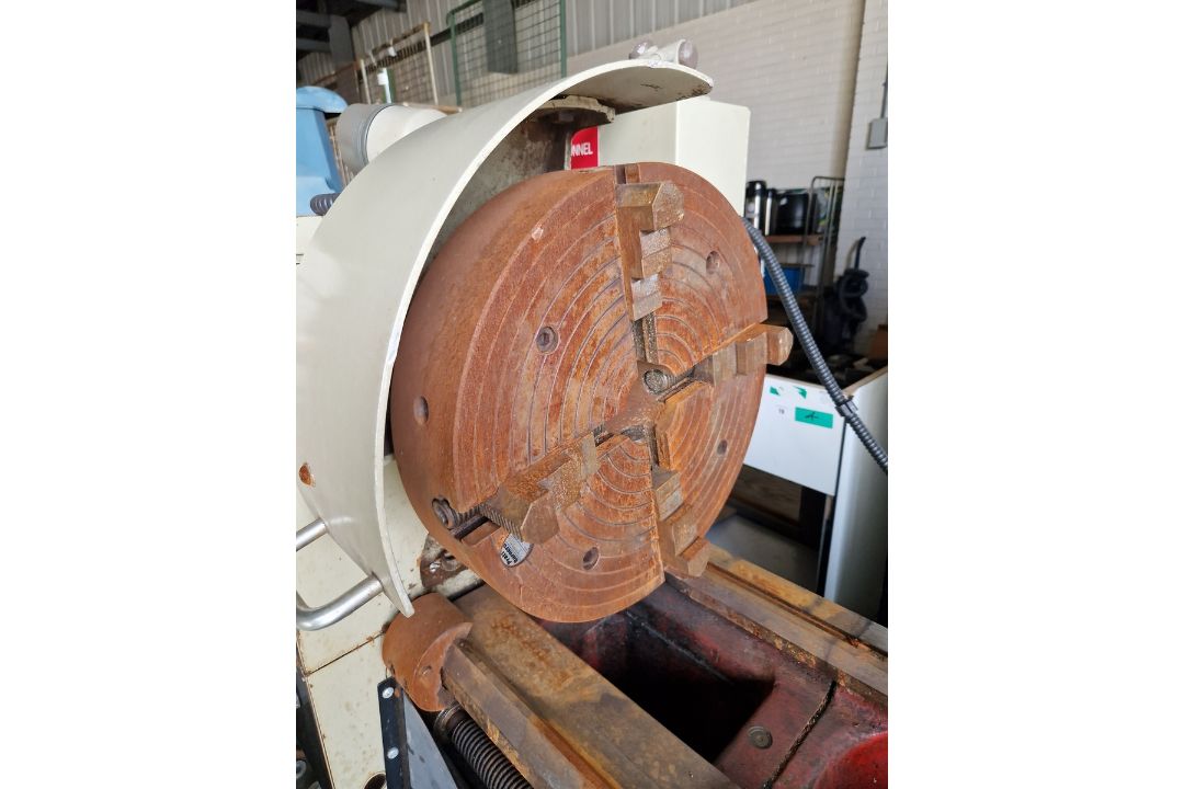 Harrison M500 gap bed lathe - 415V - 50Hz - Image 13 of 18