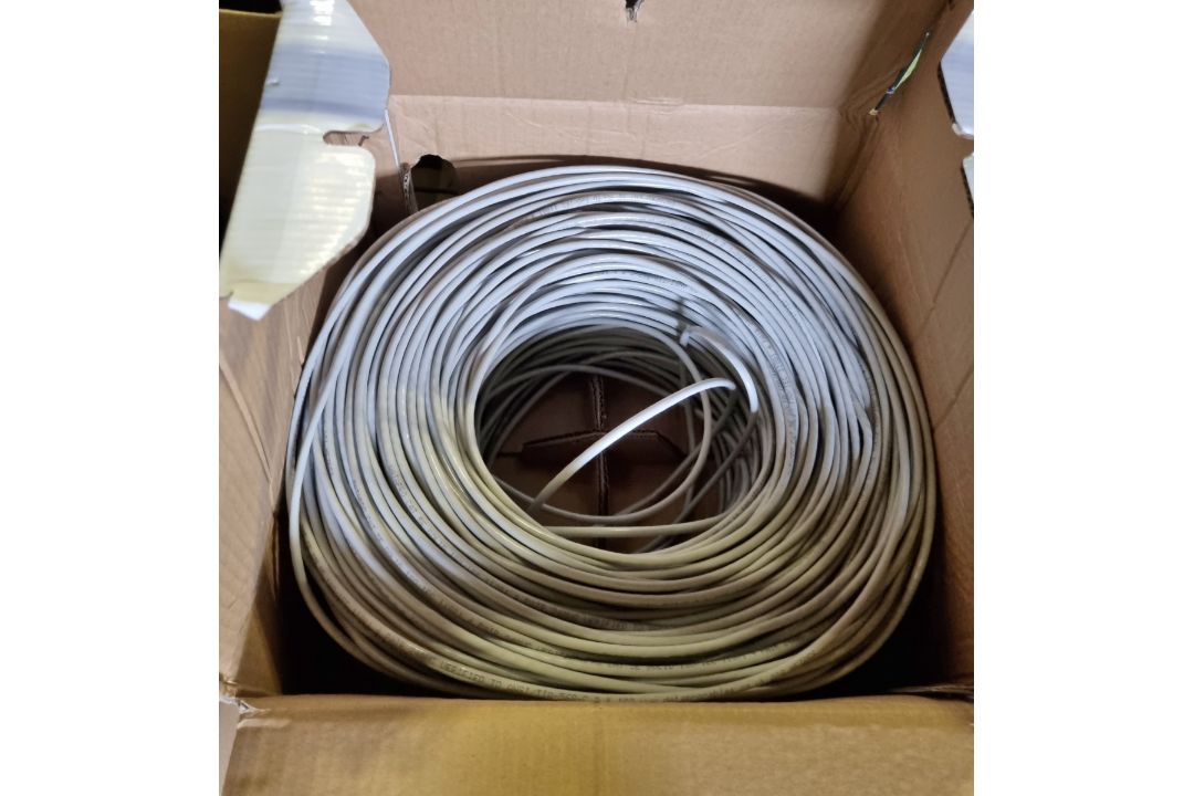 Electrical consumables, IT cables, power adaptors - Image 5 of 5