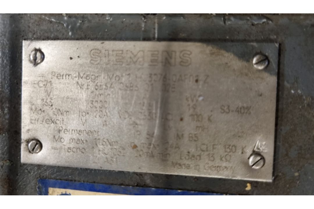 15x Permanent magnet and servo motors - various sizes - Image 7 of 10