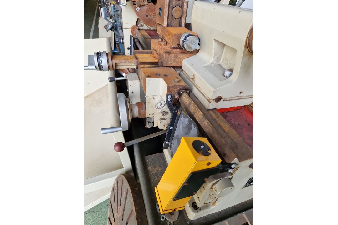 Harrison M500 gap bed lathe - 415V - 50Hz - Image 8 of 18