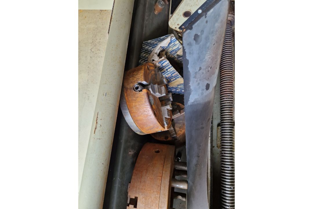 Harrison M500 gap bed lathe - 415V - 50Hz - Image 14 of 18
