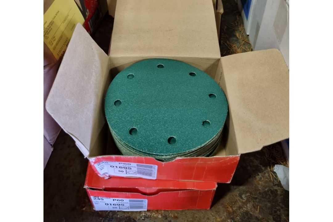 DIY consumables - Flap discs, deburring wheels, sanding belts and ceramic fibre discs - Image 9 of 11