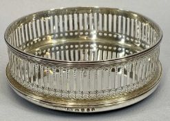 GEORGE III SILVER WINE BOTTLE COASTER - London 1794, Maker Michael Plummer, 12cms diameter top, with