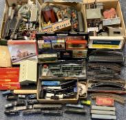 OO/HO GAUGE RAILWAYS - Hornby Bachmann Wrenn mixed train set with locomotives, carriages and other