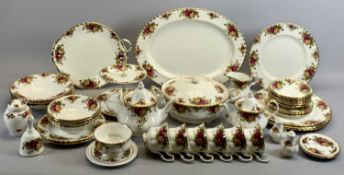ROYAL ALBERT OLD COUNTRY ROSES EXTENSIVE DINNER & TEA SERVICE - including circular lidded two